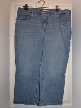 Levi's 311 Skinny Light Blue Capri Jeans